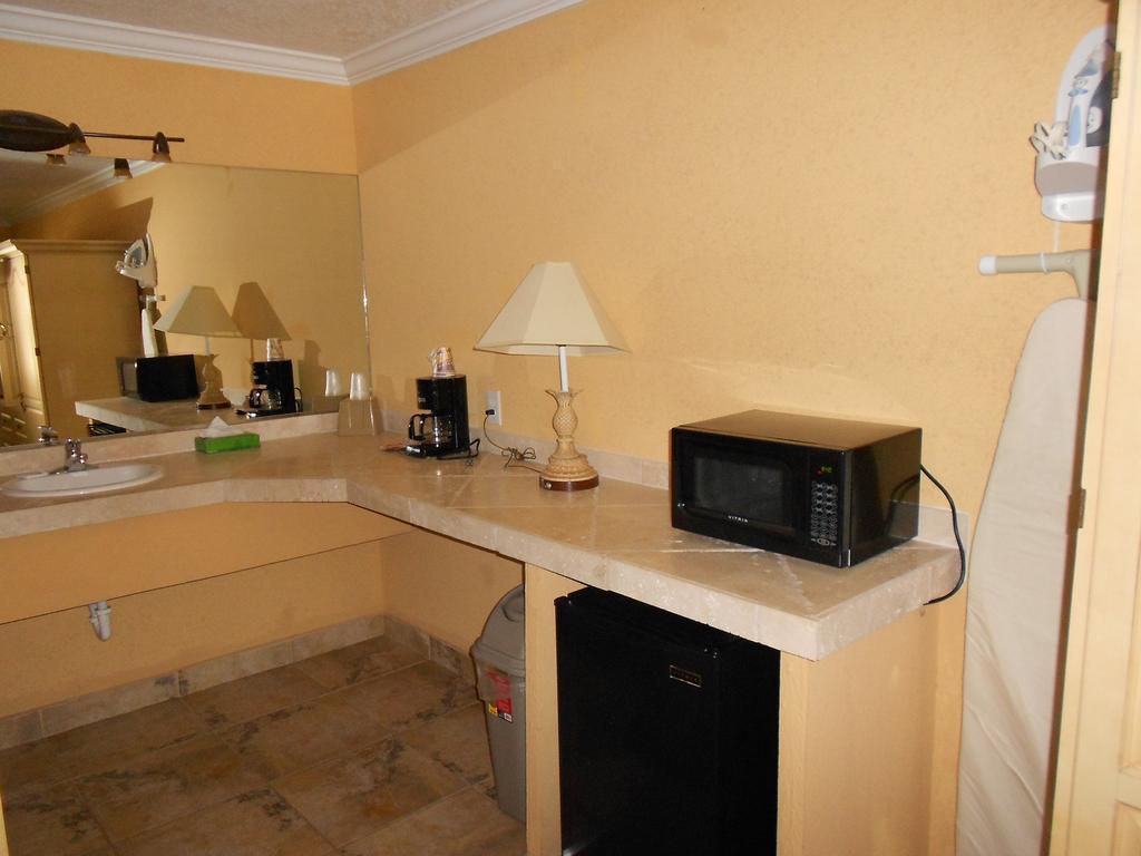 Quality Inn Ocean Springs Exteriör bild