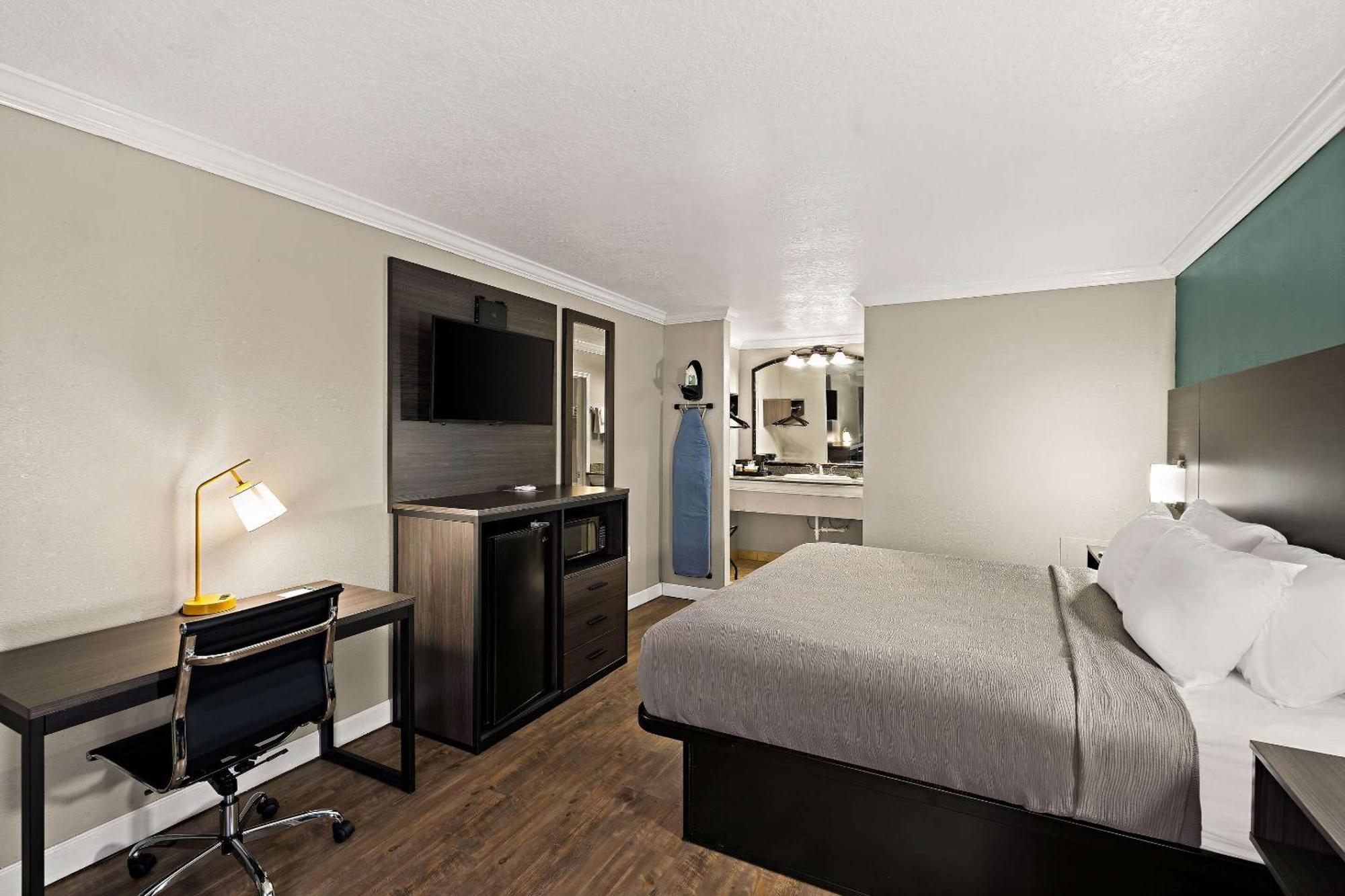 Quality Inn Ocean Springs Exteriör bild