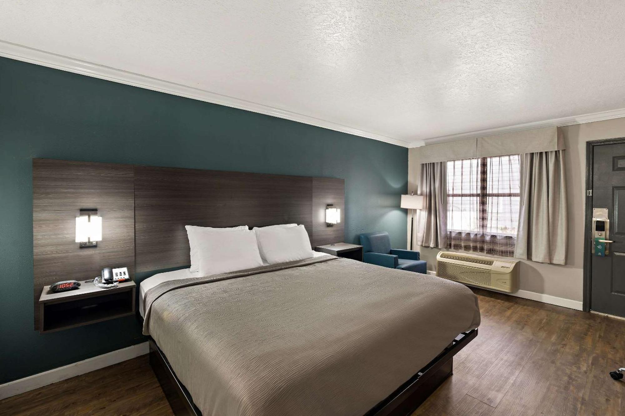 Quality Inn Ocean Springs Exteriör bild