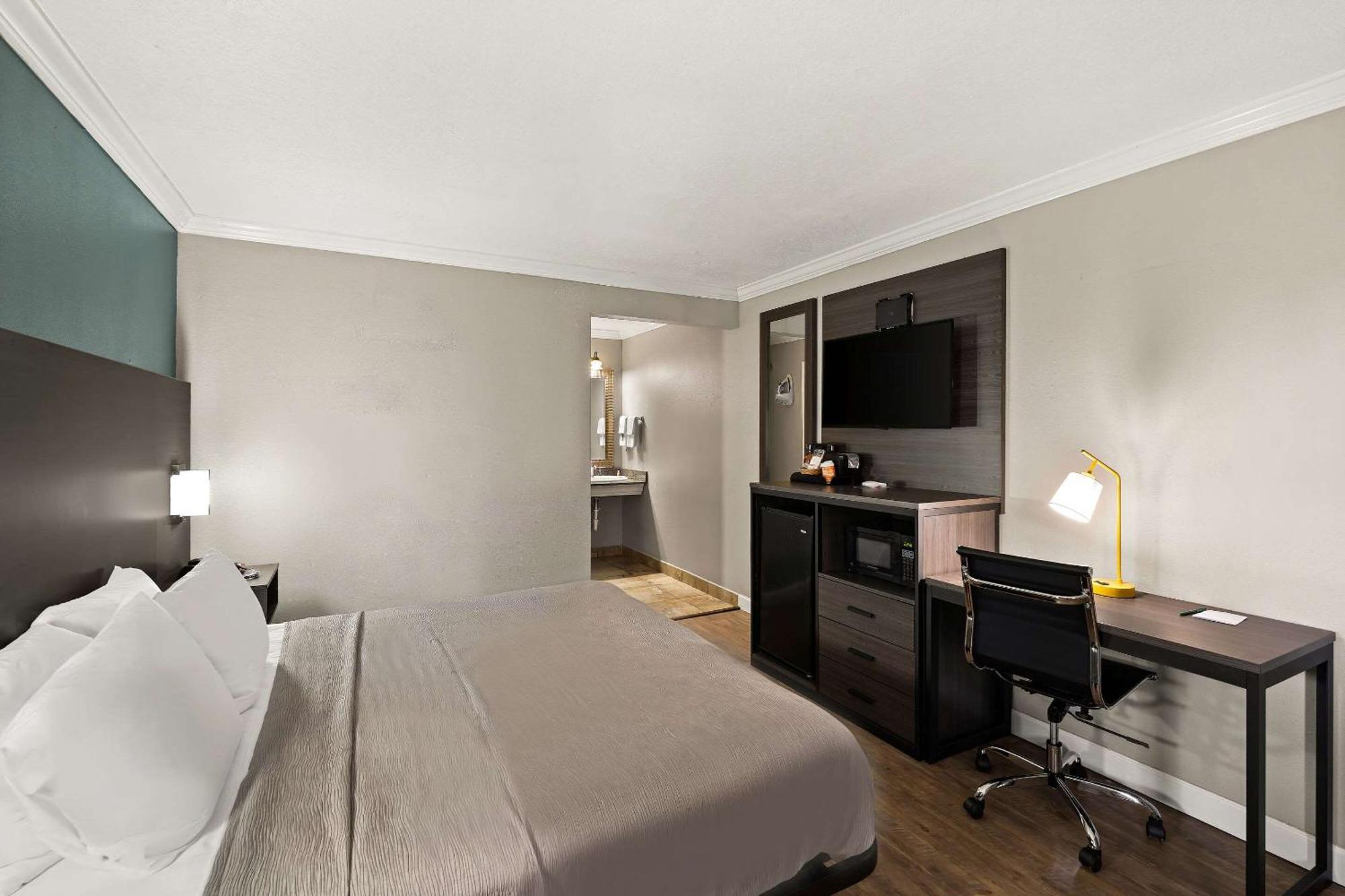 Quality Inn Ocean Springs Exteriör bild