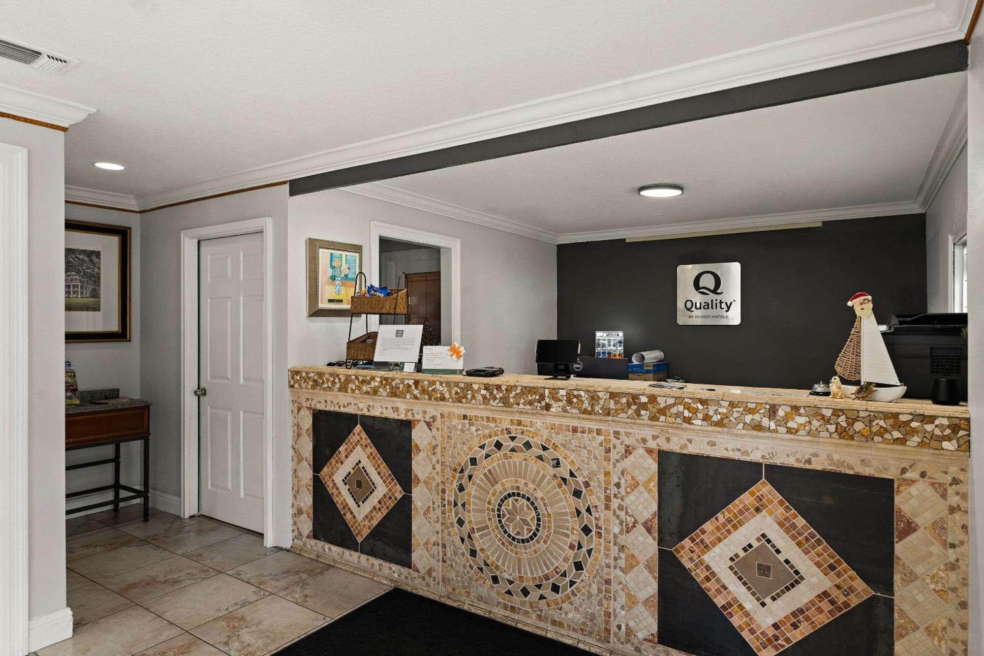 Quality Inn Ocean Springs Exteriör bild