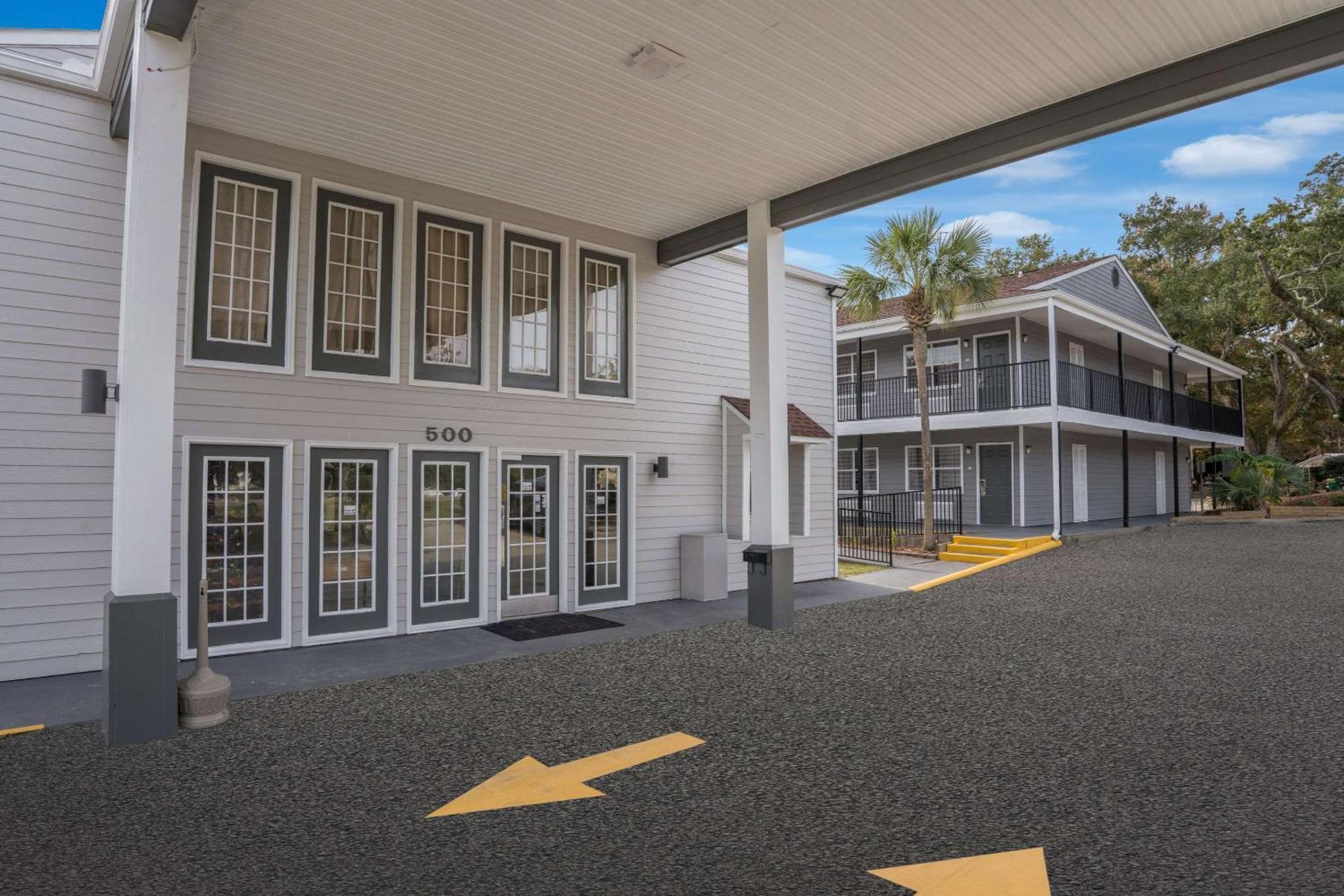 Quality Inn Ocean Springs Exteriör bild